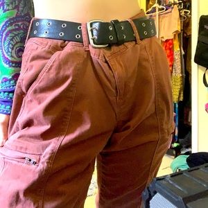 CUTE MAUVE CARGO JEANS!!